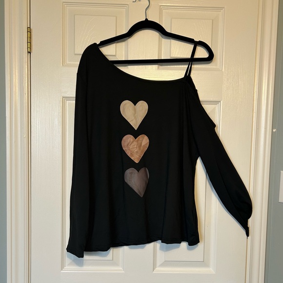 🔥🆕🔥 SHEIN Off The Shoulder Top - Picture 2 of 4